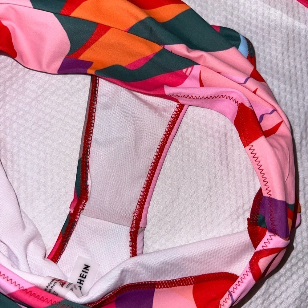 SHEIN 2pc bikinis - Picture 7 of 7